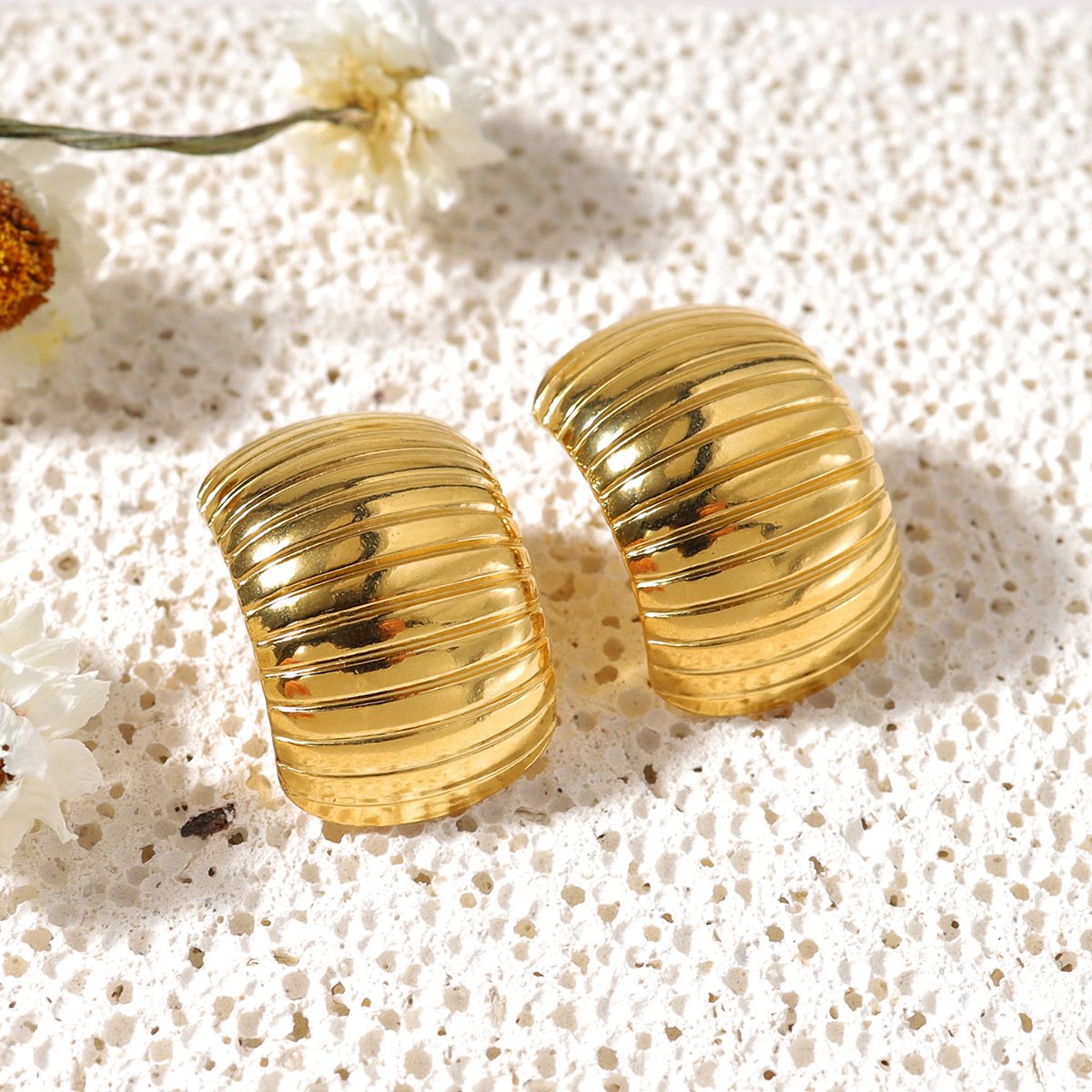 Wholesale Korean Jewelry Earrings New Wings Full Diamond Shining Star Pearl Knitted Earrings Wedding Occasions Copper Main