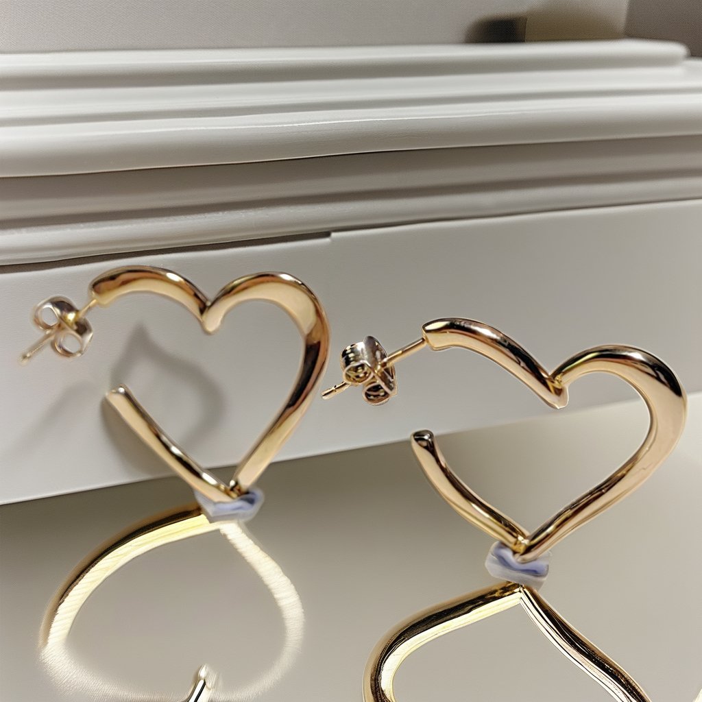 Popular High Design Custom Heart Fashion Hoop Earings Stud Earrings Jewelry For Girls Best Friend Sense Of Ceremony Gift
