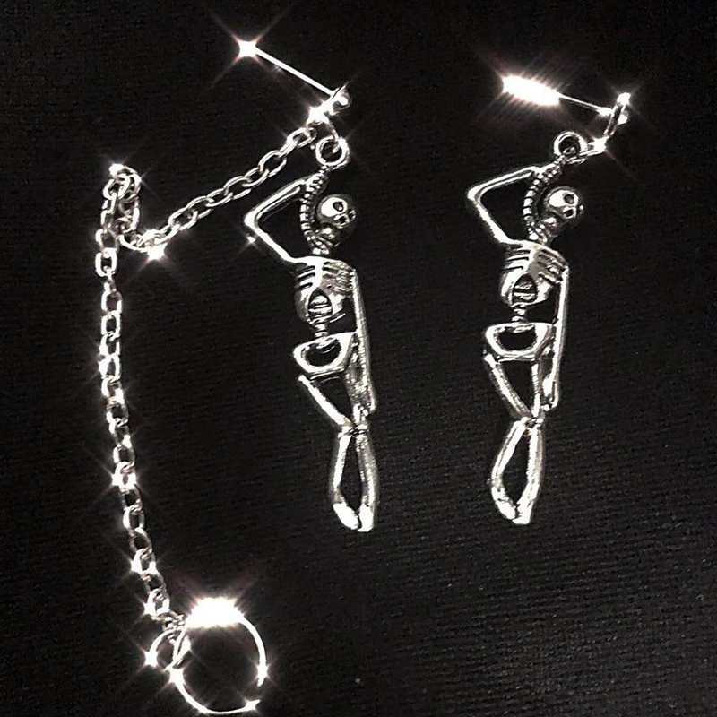 Asymmetric Dark Gothic Punk Clip on Dangle Earrings Fine Jewelry Hip Hop Skull Earrings for Women