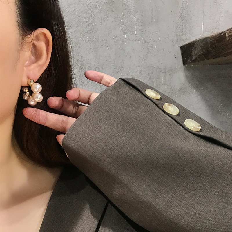 Fashionable Temperament 925 Silver Needle Geometric Pearl Earrings INS Popular Women's Jewelry