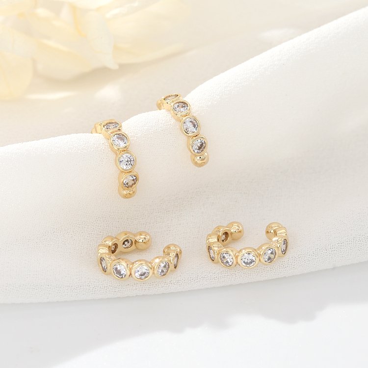 Simple Design 14K Gold Plated Diamonds Ear Cuff in Earrings