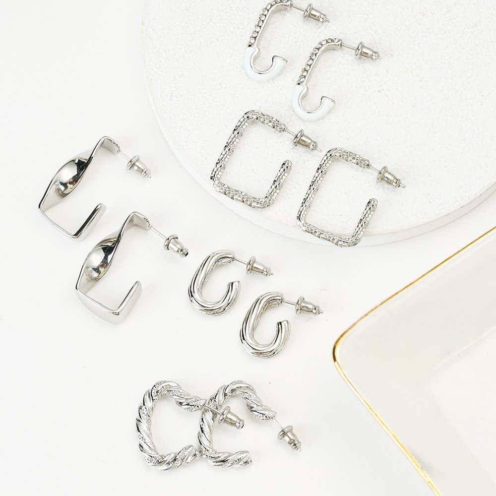 Wholesale Bulk Custom Vintage Silver Stainless Steel Luxury Fashion Fine Vintage Jewelry Love Heart Stud Earrings for Women