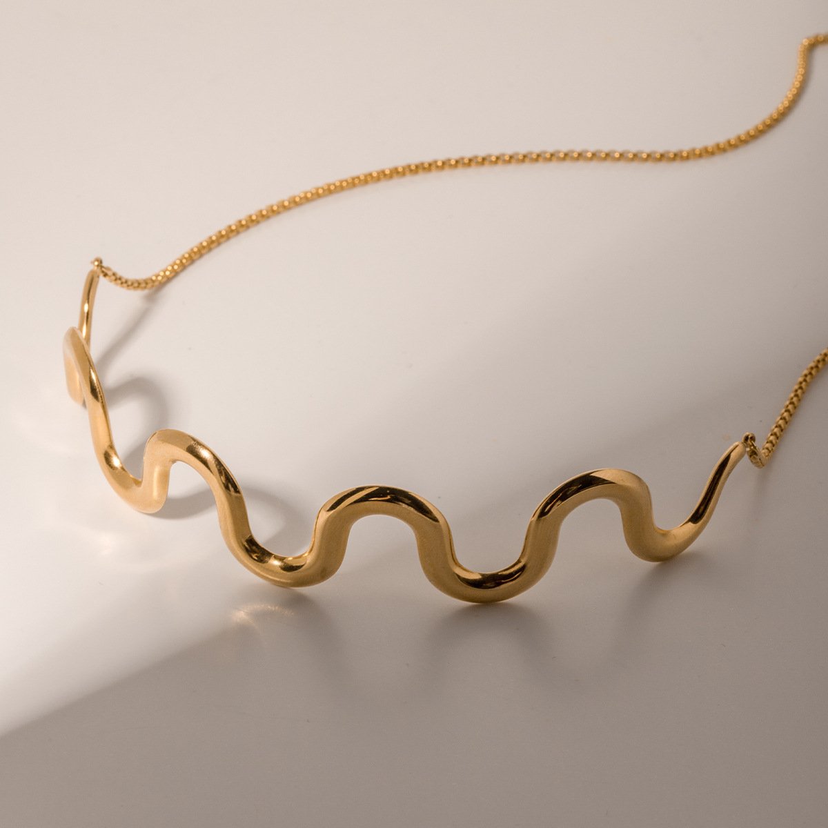 Fashion Jewelry Necklace 18K Gold PVD Plated Stainless Steel Jewelry Twist Wavy Cuff Bangle Choker Necklace Earring Set