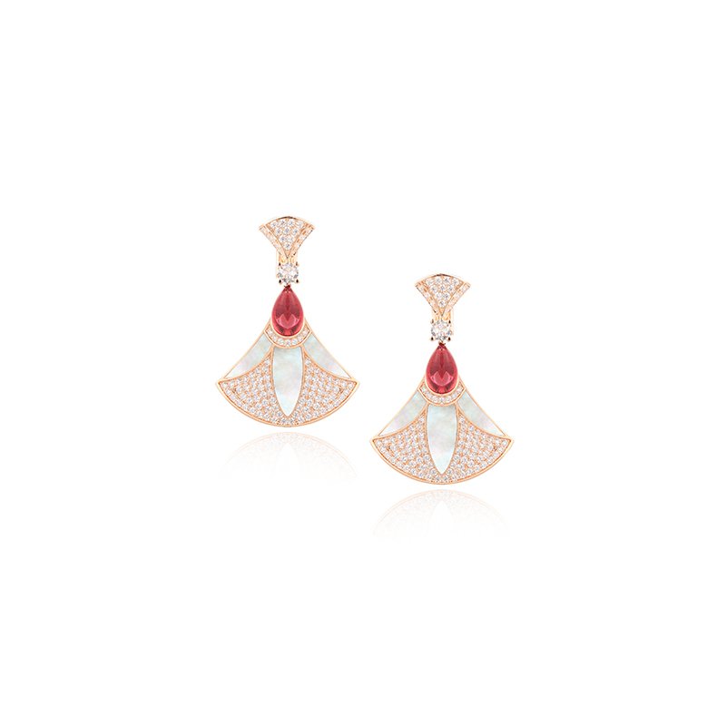 Exquisite 18K Gold-Plated White Zircon Pendant Earrings High-End Luxury Design for Wedding or Gift for Women's Dinners