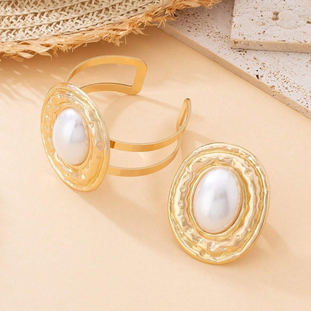 2024 New Arrival Fashion Cheap Wholesale Jewelry bracelet oval geometric 18k gold metal pearl earrings bracelet set