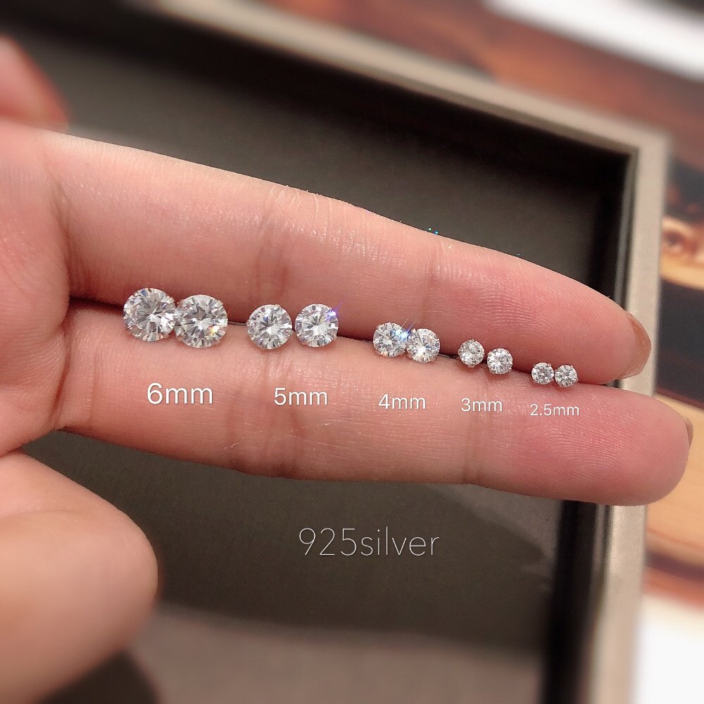 925 Sterling Silver Clear Cubic Zircon Earring Classic claw set Earring with butterfly back