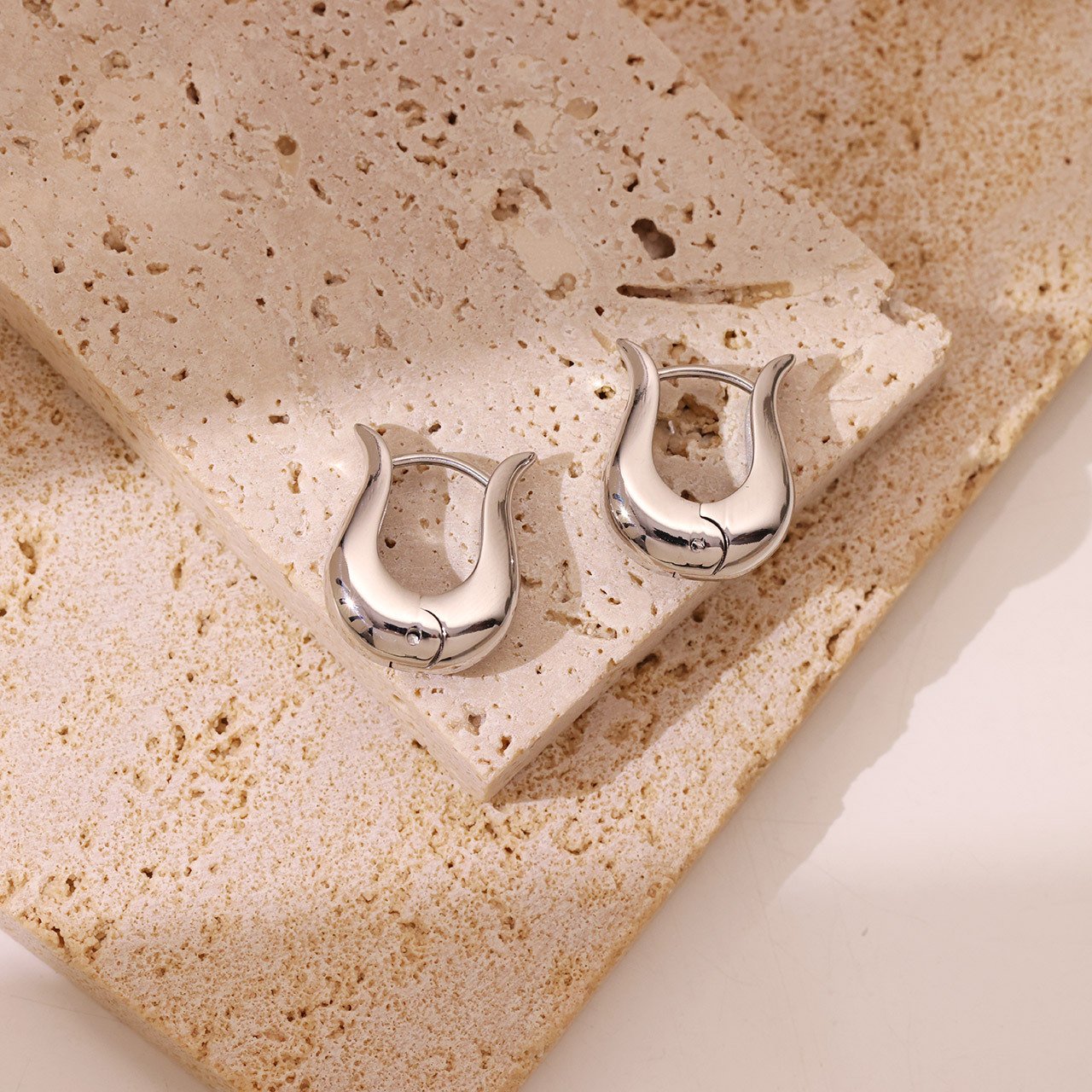 Fashion Jewelry New Personalized Minimalist U Shaped Geometric Earrings For Women Stainless Steel Gold Earrings