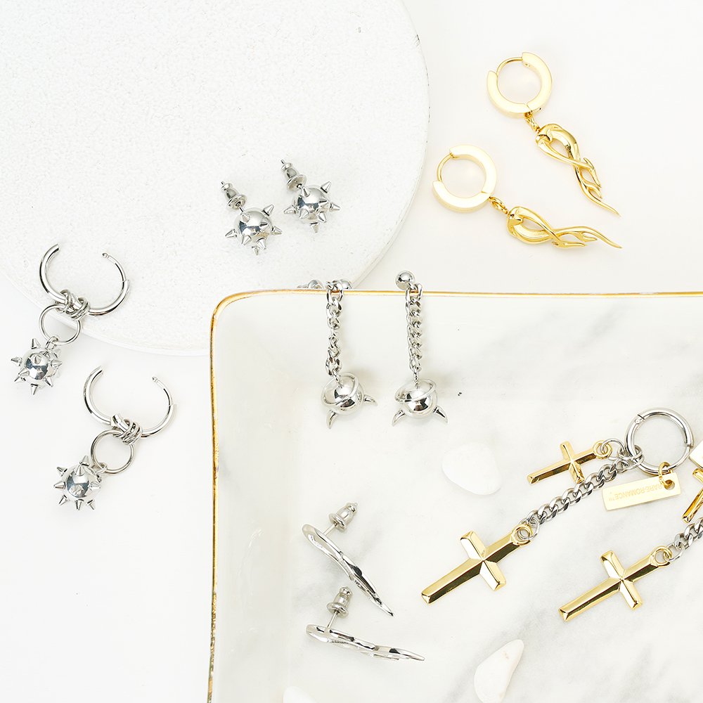 Wholesale Custom Vintage Silver Stainless Steel Luxury Fashion Korean Fine Vintage Jewelry Cross Stud Drop Earrings for Women