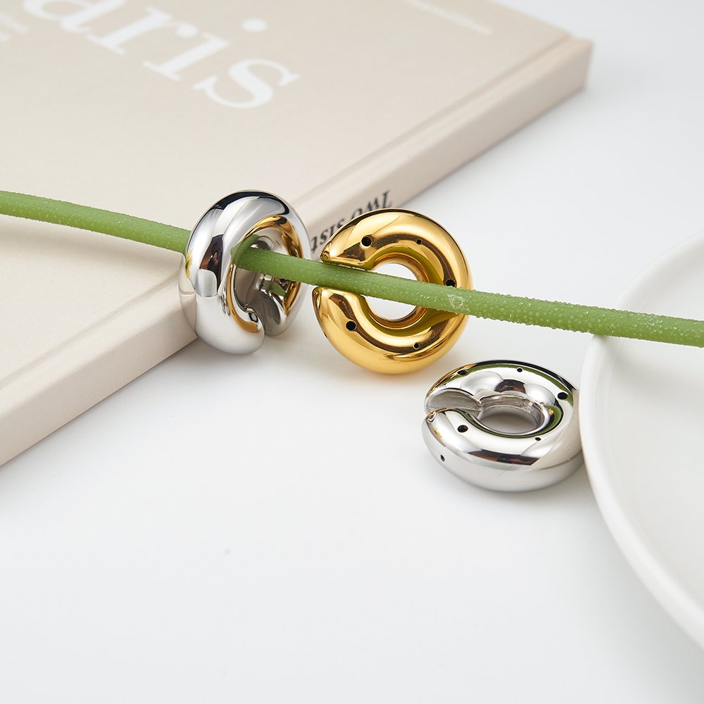 Hollow Tube Ear Clip HipHop Punk Single Earrings Latest 18K Gold Plated Stainless Steel Jewelry Gold Color E231450