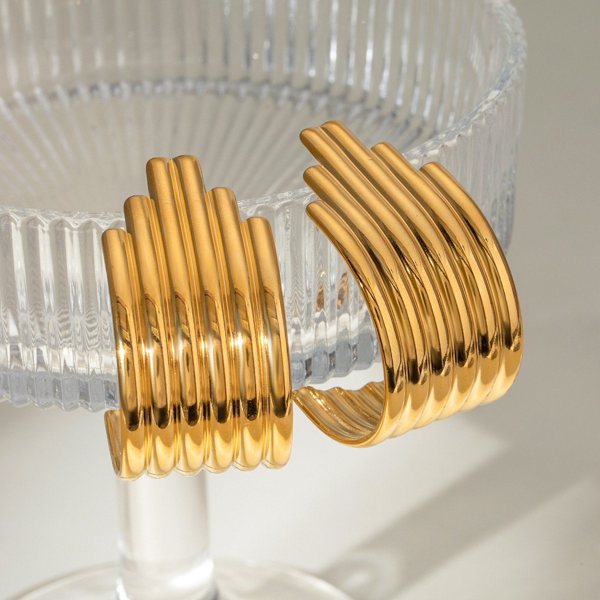 Design Ribbed Classic Simple Cuff Earring 18k PVD Gold Plated Glossy Fashion Stainless Steel Earrings
