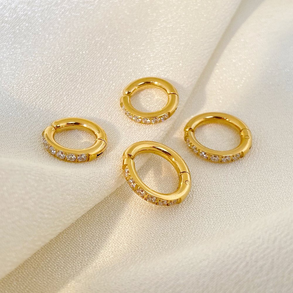 Half circle fine drill can open the ear clip Joyas de acero inoxidable titanium steel electroplated 18k gold earrings