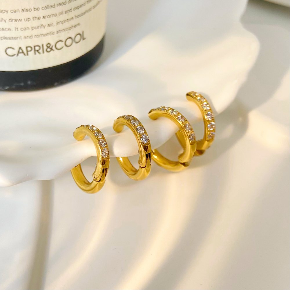 Half circle fine drill can open the ear clip Joyas de acero inoxidable titanium steel electroplated 18k gold earrings