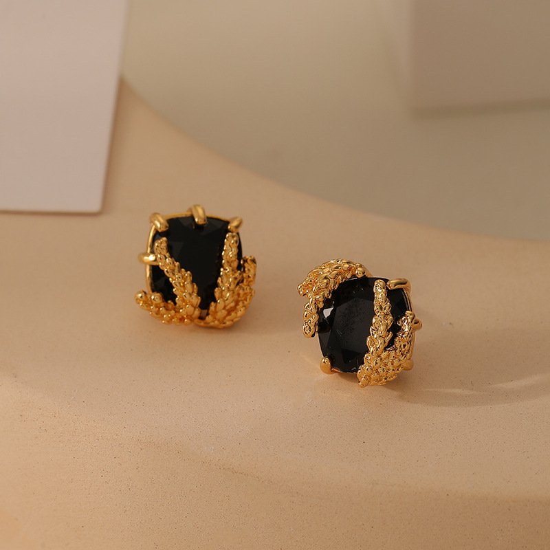 High quality vintage asymmetrical earrings 925 silver needle earrings cheap factory direct