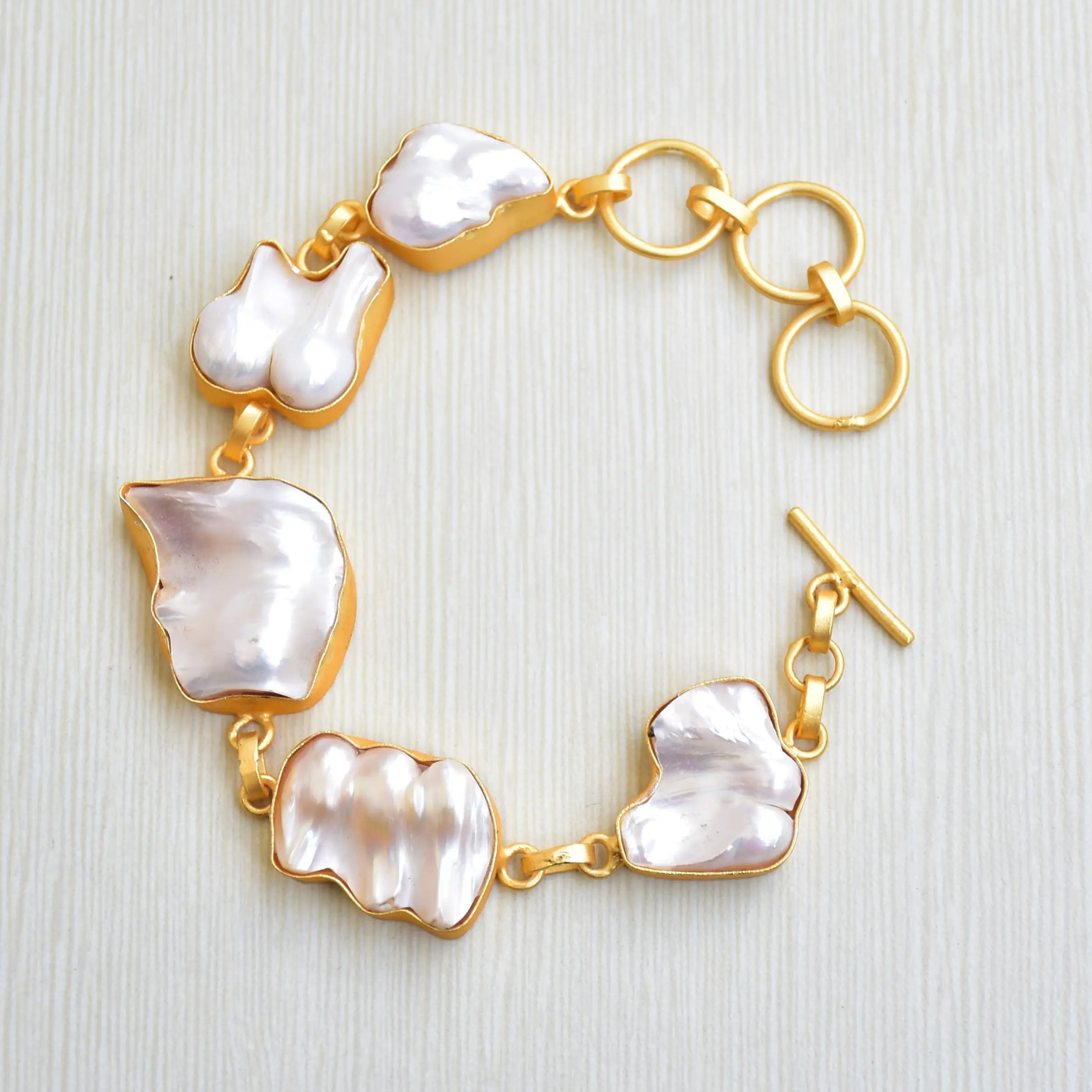 Pearl Elegant Bracelet Adjustable Chain Lock Baroque Bracelets and Charms Handmade Brides Bracelet Cuffs Manufacturer Suppliers