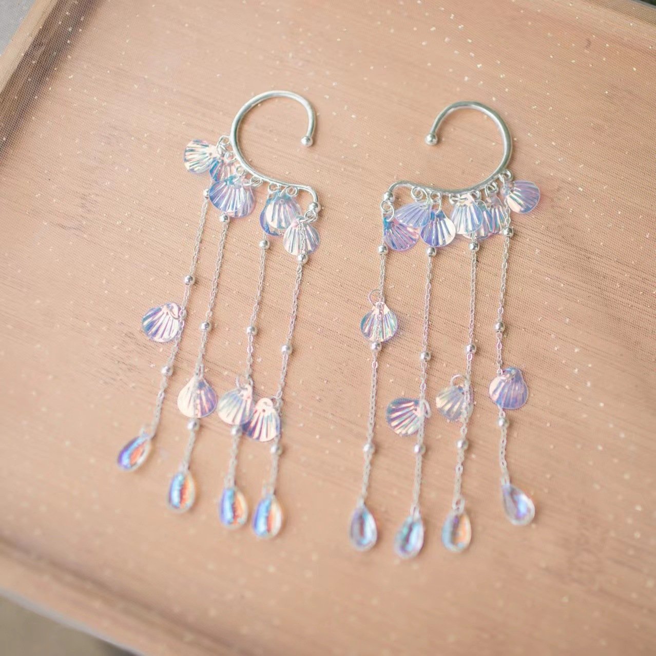 Goldfish Ji Elf Female Fashion Cuff Earrings Shell Mermaid Hanfu Pearl Tassel Design Big Tang Wind Hundred Hair Accessories
