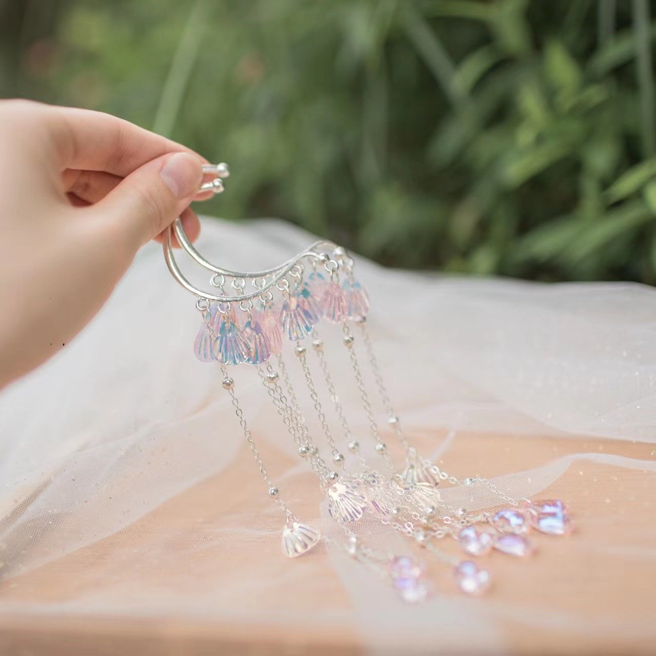 Goldfish Ji Elf Female Fashion Cuff Earrings Shell Mermaid Hanfu Pearl Tassel Design Big Tang Wind Hundred Hair Accessories