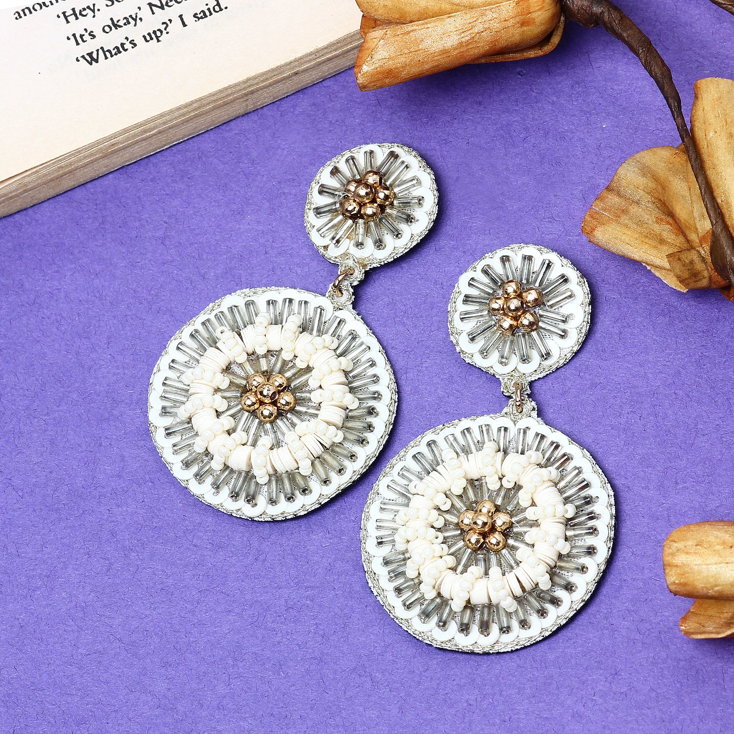 Trendy 2022 White&Silver Colour Seadbead Embroidery Earring For Girl & Women - Shj-7218