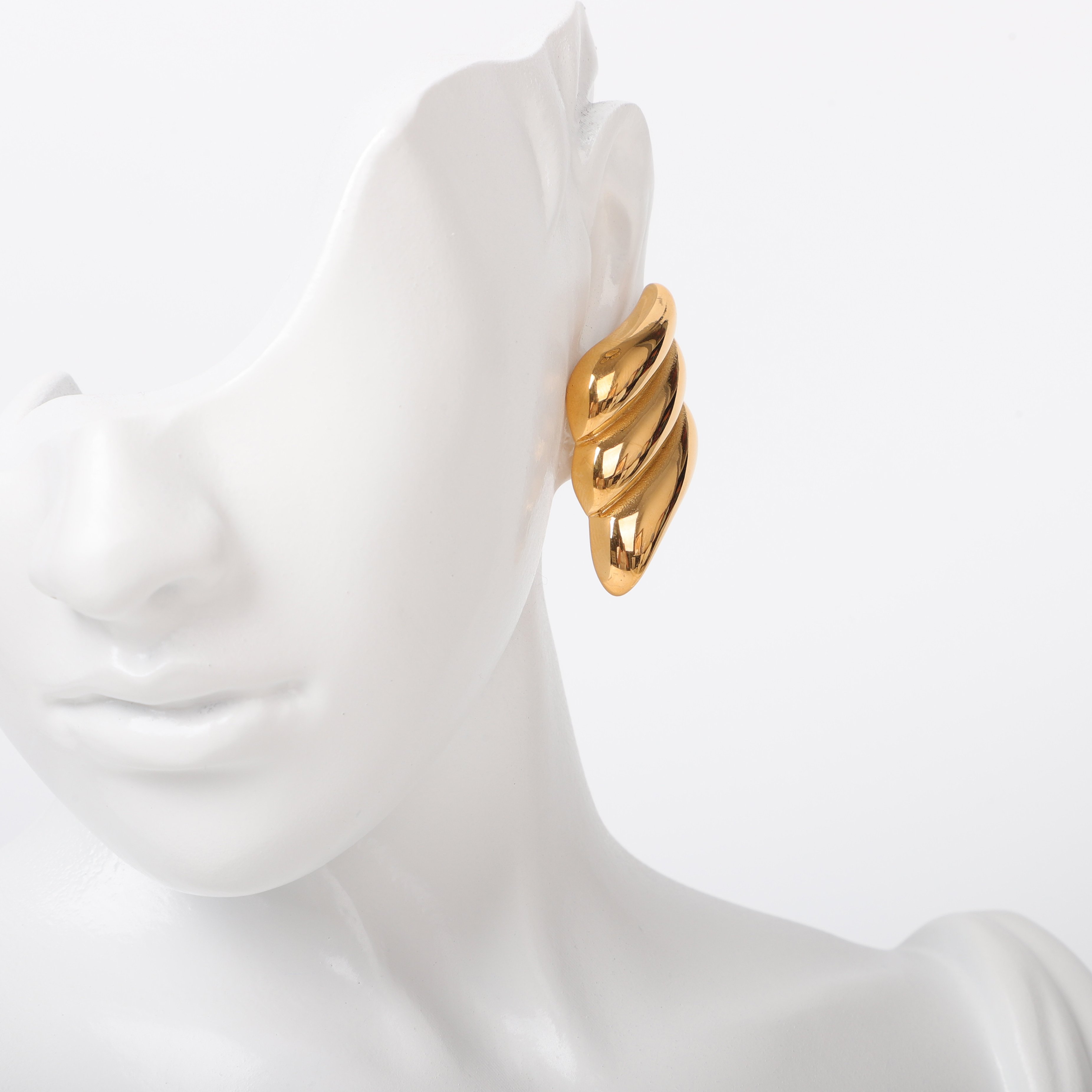 Vintage Stainless Steel Geometric Textured Pattern Stud Earrings for Women Vintage Charm Fashionable Personalized Jewelry