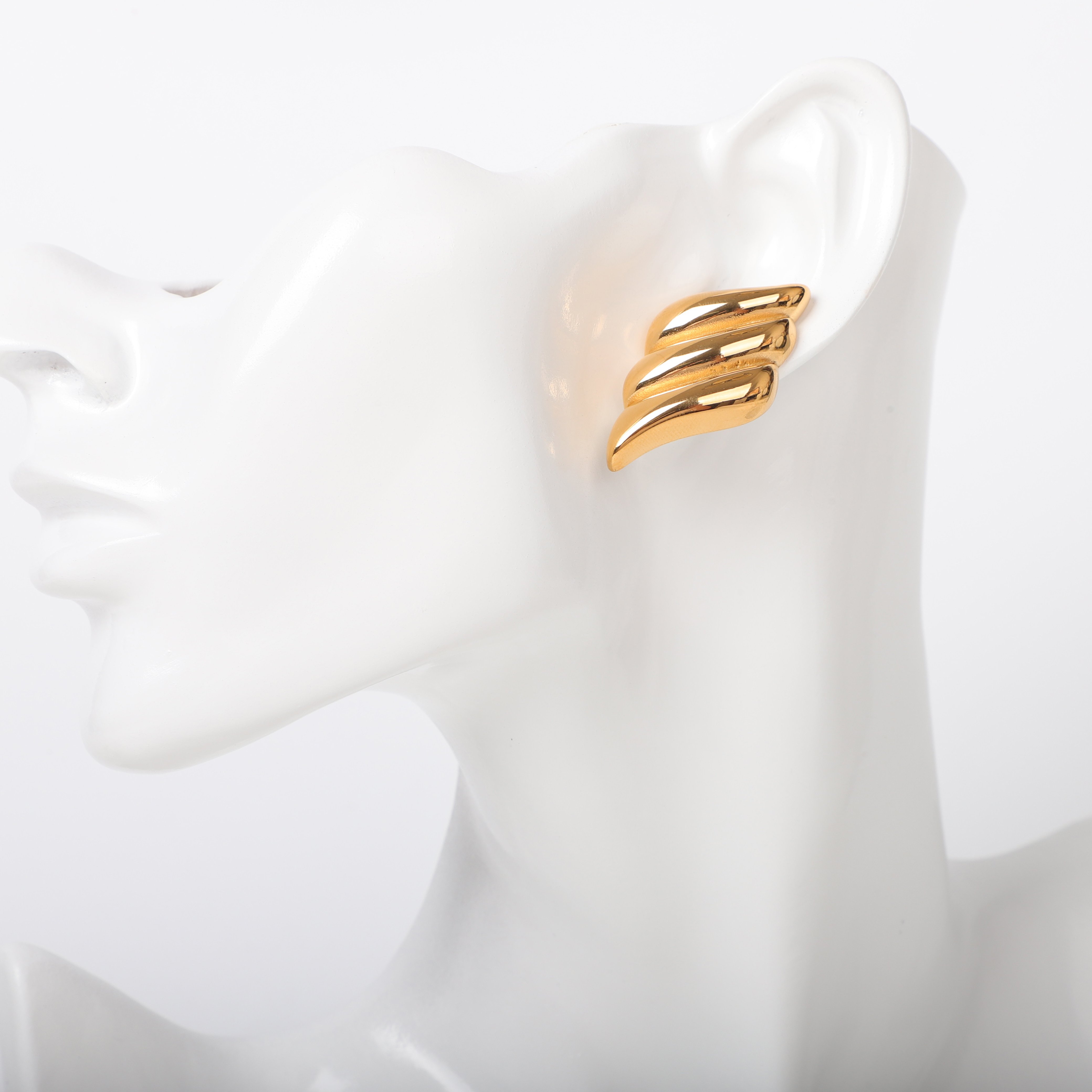 Vintage Stainless Steel Geometric Textured Pattern Stud Earrings for Women Vintage Charm Fashionable Personalized Jewelry