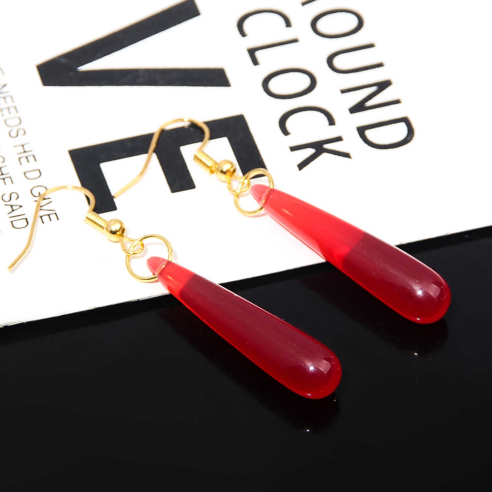 Luxury Earrings Unique Frieren Glass Earrings Different Wearing Styles Cosplay Gift Red Earrings Wholesale Bulk