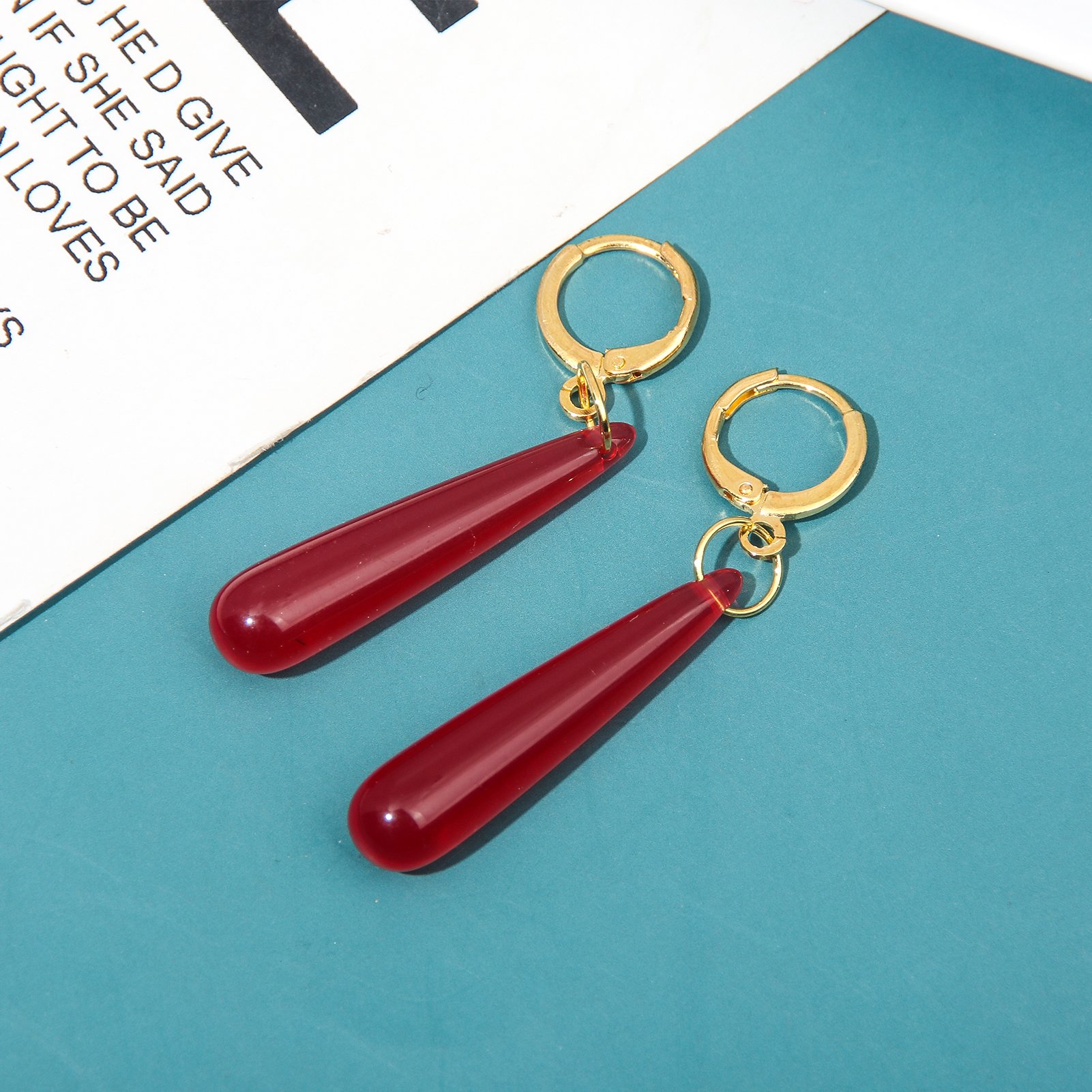 Luxury Earrings Unique Frieren Glass Earrings Different Wearing Styles Cosplay Gift Red Earrings Wholesale Bulk