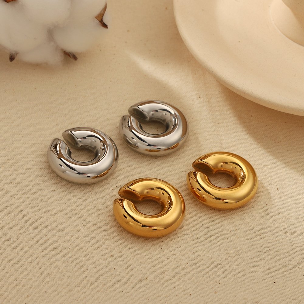 New Arrivals Fashion Exaggerated 18K Gold Plated C Shape Ear Clips Ear Cuff Glossy Waterproof Stainless Steel Earrings for Women