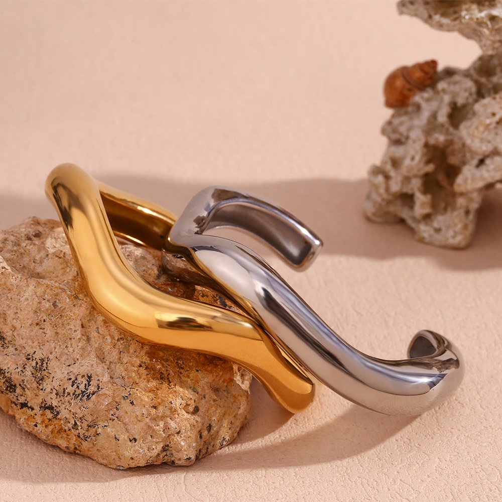 Trendy Fashion Fine Jewelry Set Wave Cuff Bangle 18k Gold Plated Stainless Steel Waterproof Statement Bold Bangle For Women
