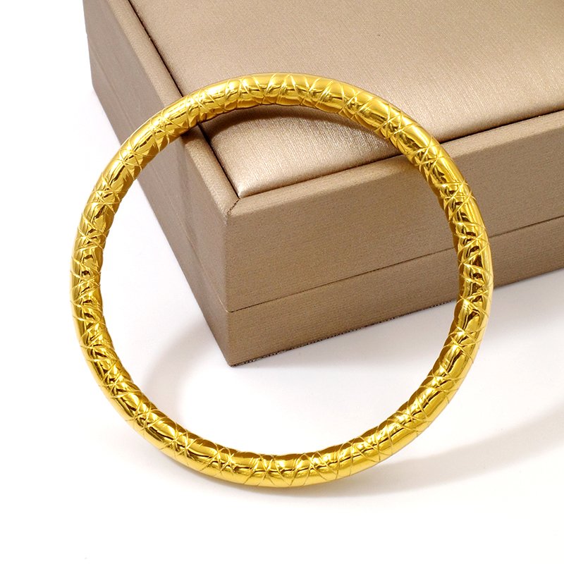 Minimalist Fashion Stainless Steel Jewelry Wholesale Waterproof Gold Plated Cuff Hollow Bangle Bracelet And Bracelet For Women