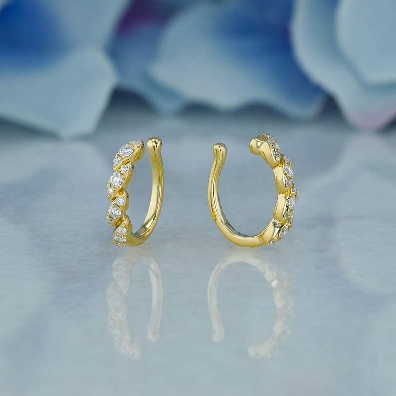 No Piercing Cartilage Ear Cuffs 18k Pure Gold Luxury Handmade Twist Leaf Design Real Diamond Earring Cuffs at Lowest Prices OEM
