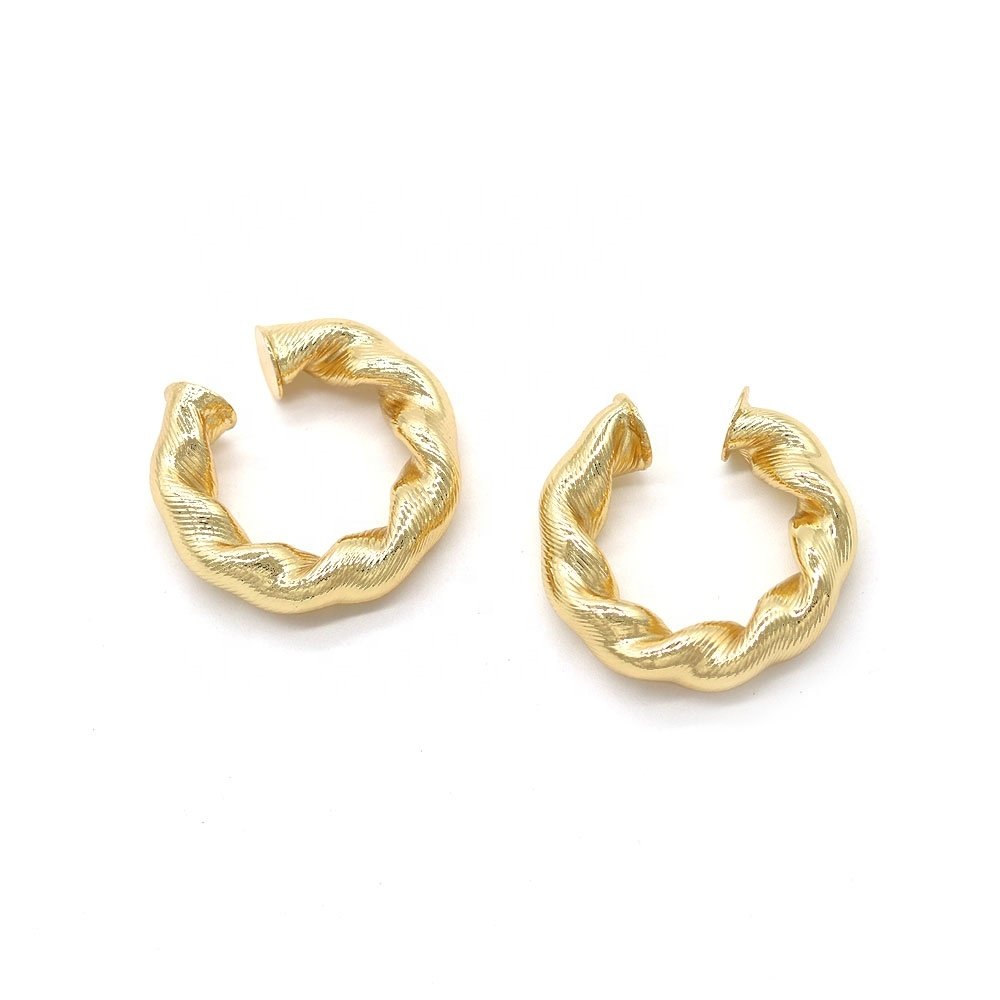 Chunky Gold Cartilage 18k Gold Plated Thick Hollow Hoop Earrings Wide Tube Chunky Ear Cuff for Women