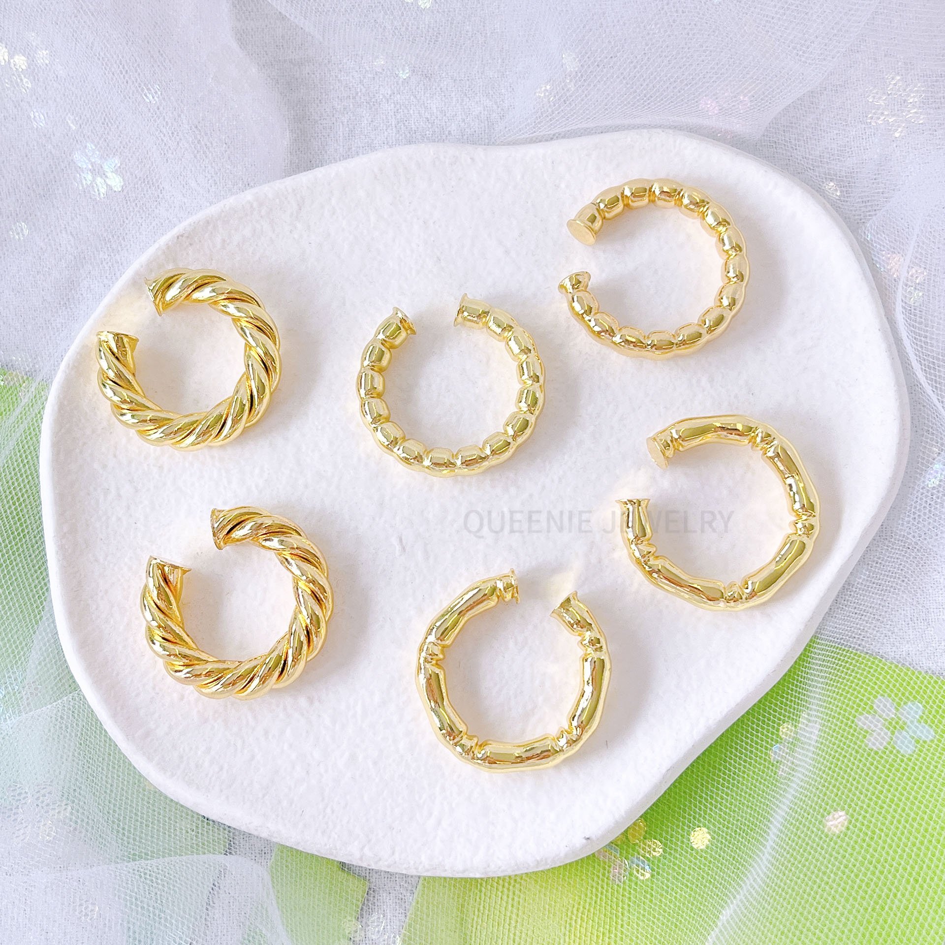 Chunky Gold Cartilage 18k Gold Plated Thick Hollow Hoop Earrings Wide Tube Chunky Ear Cuff for Women