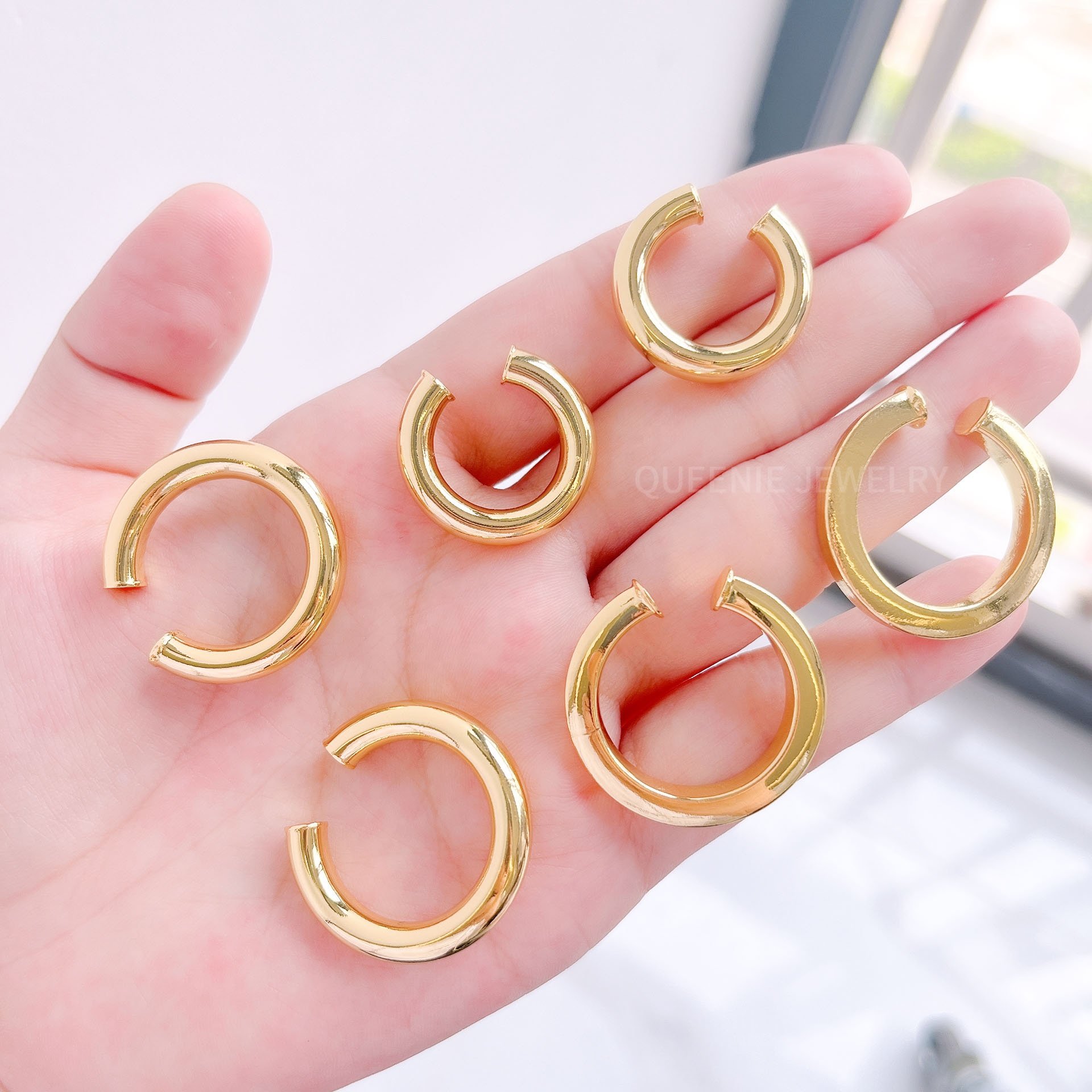 Chunky Gold Cartilage 18k Gold Plated Thick Hollow Hoop Earrings Wide Tube Chunky Ear Cuff for Women
