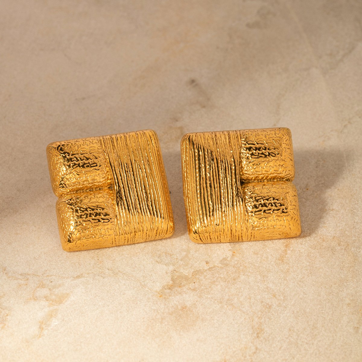 New Arrival Minimalist Stainless Steel Gold Plated Hoop Earring Women Tarnish Free Chunky C Earrings