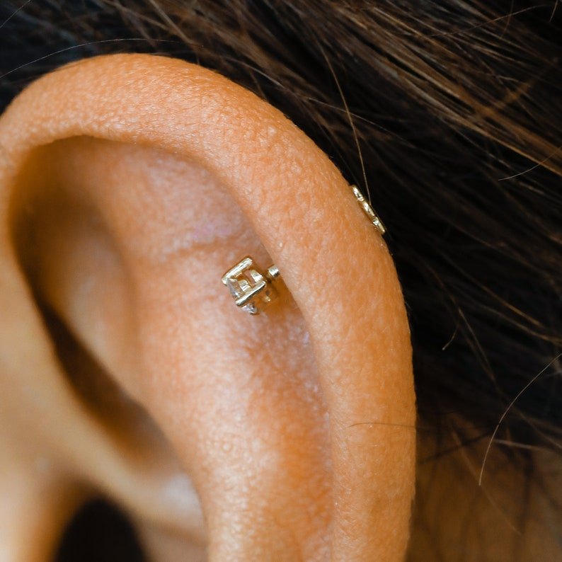 Luxury Hand Crafted 18k Pure Gold & Real Diamond Studded Beautiful Butterfly Shaped Stud Earrings For Her Minimalist Jewelry OEM