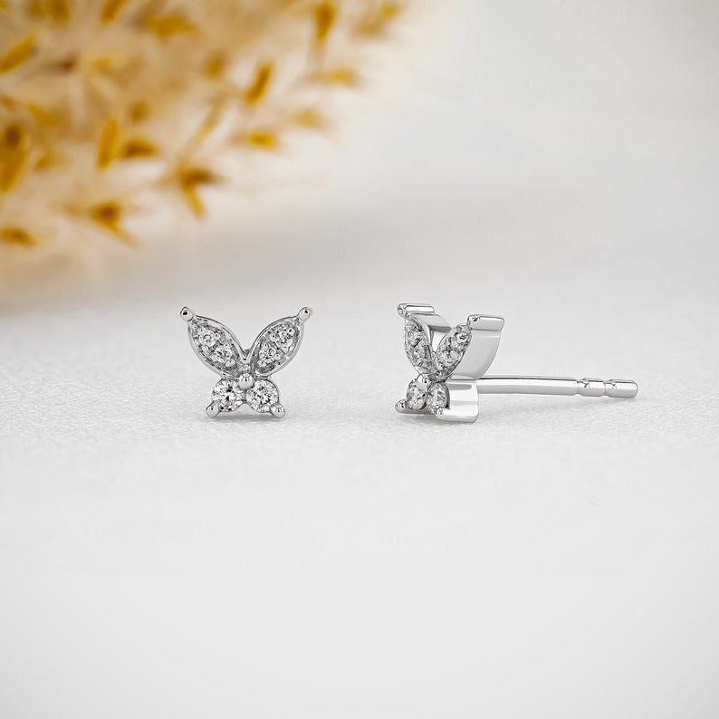 Luxury Hand Crafted 18k Pure Gold & Real Diamond Studded Beautiful Butterfly Shaped Stud Earrings For Her Minimalist Jewelry OEM