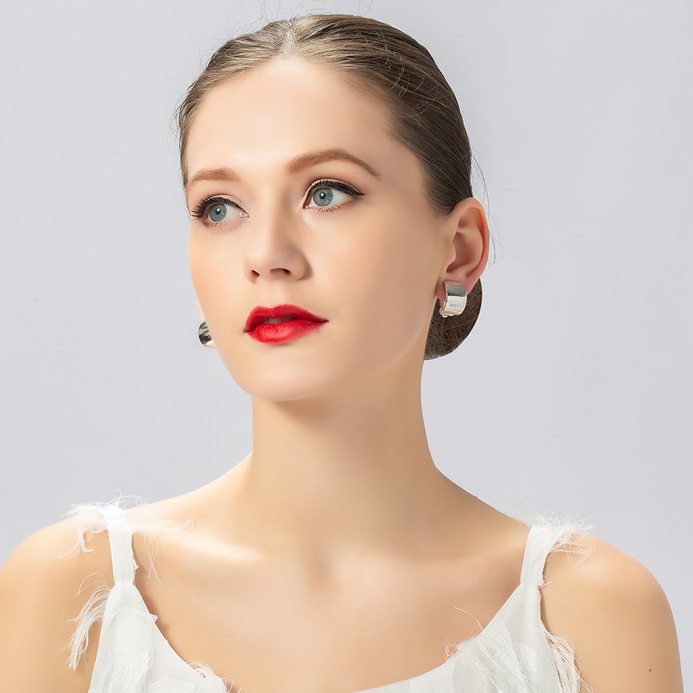 TongLing New Arrivals Alloy 18K Gold Plated Smooth Wide Face Ear Buckle Earrings Fashion Jewelry For Gift