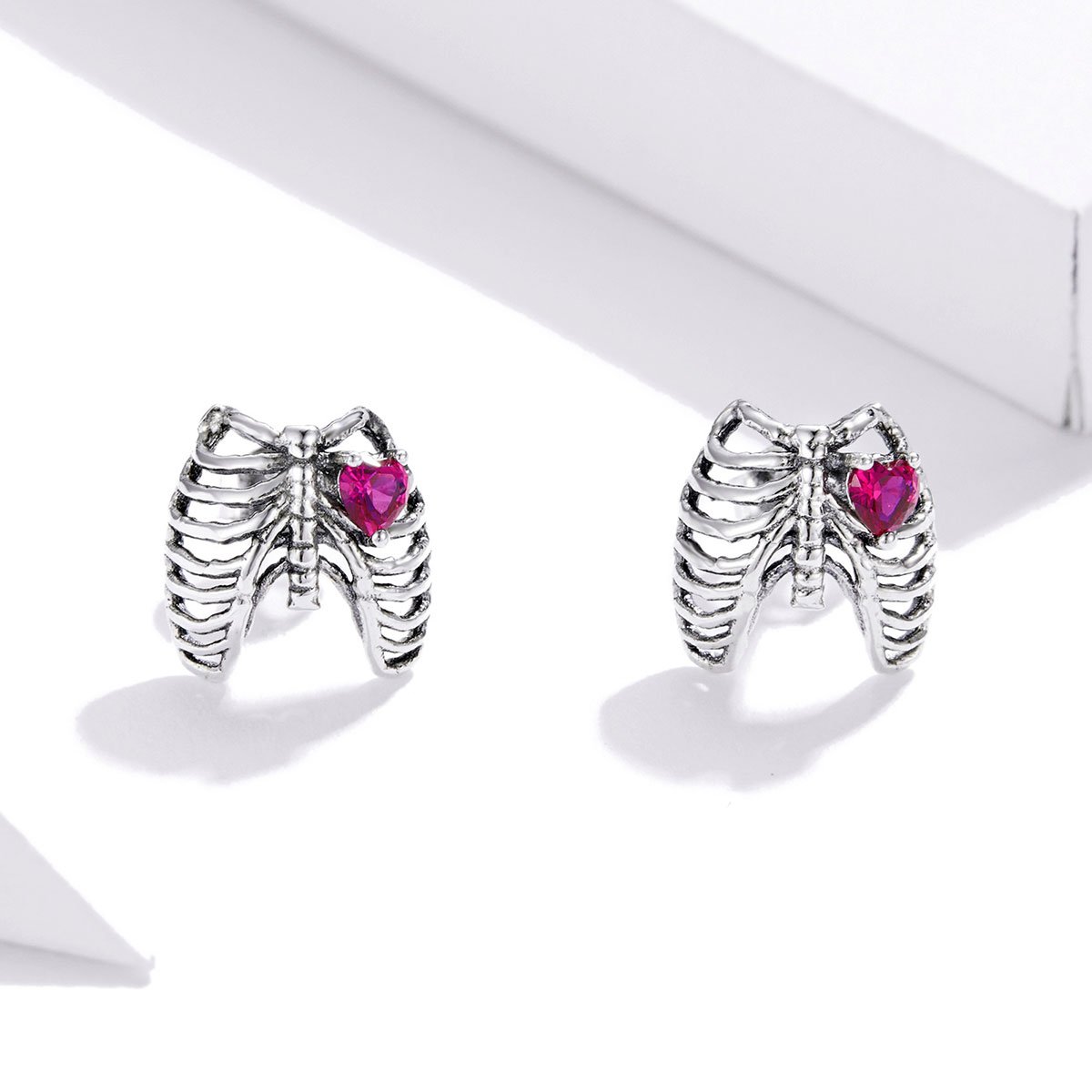 925 Sterling Silver Skull Earrings Fashion Designer Jewelry Skeleton Rib Stud Earrings for Women