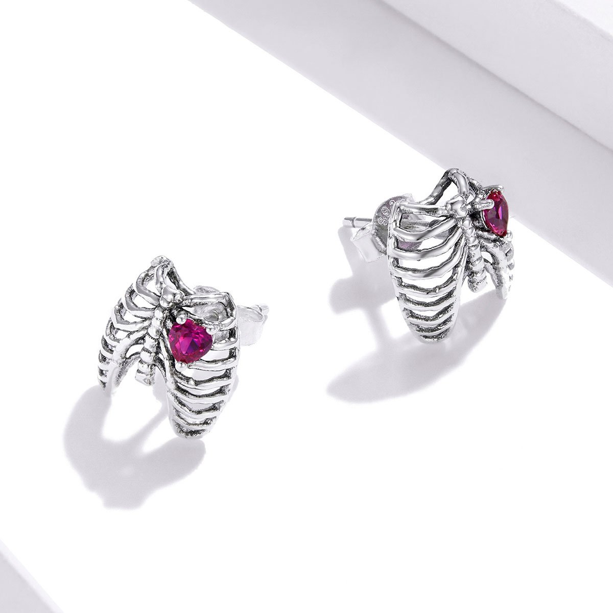925 Sterling Silver Skull Earrings Fashion Designer Jewelry Skeleton Rib Stud Earrings for Women