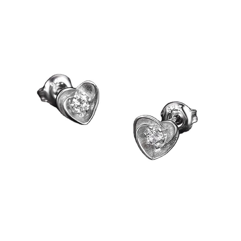 Korean heart-shaped zirconia 925 sterling silver girl earrings fashionable and personalized small size earrings