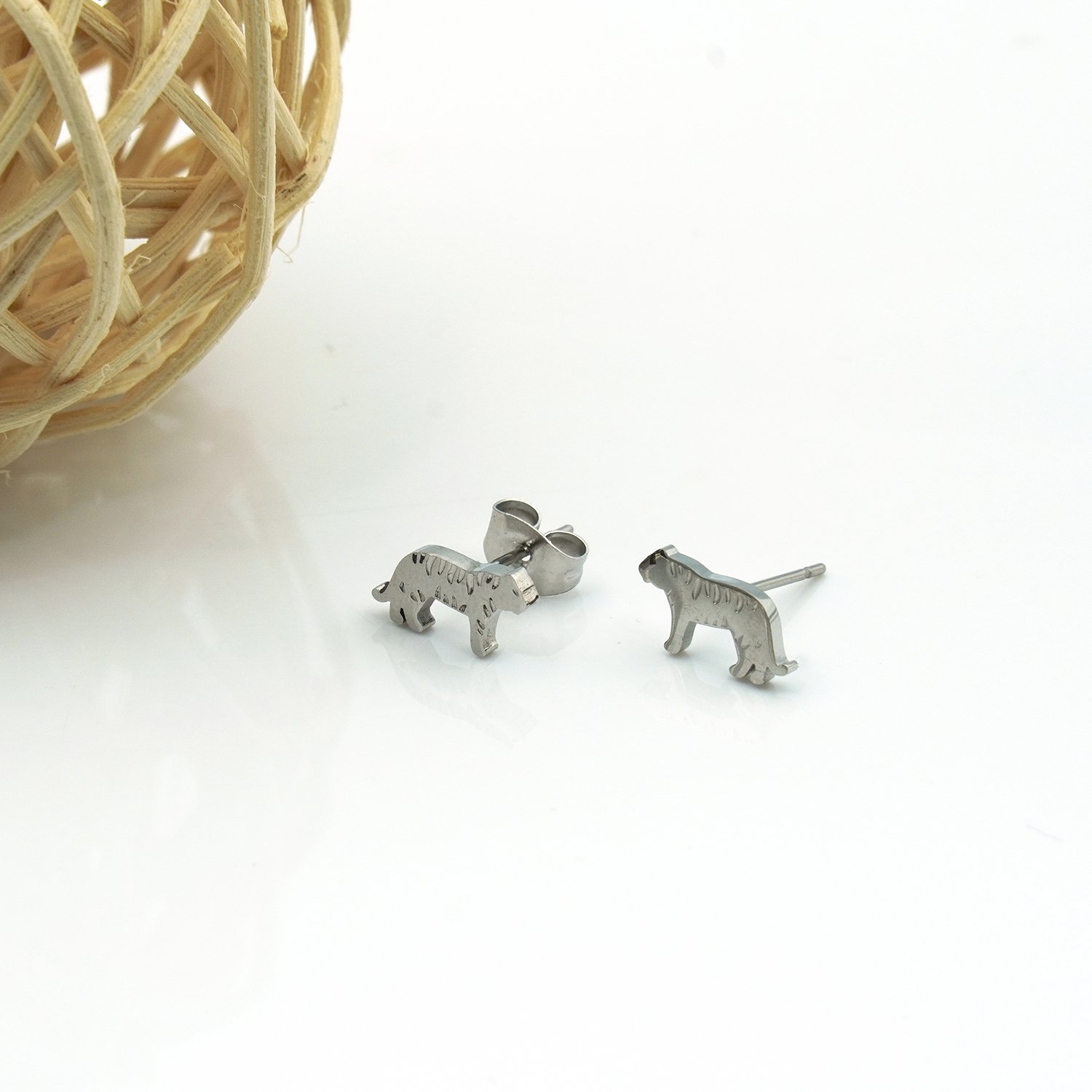 DICAYLUN to sell well Cheap Earrings Wholesale Animal Cute tiger Jewelry Party Earrings Stainless steel ornaments Earrings