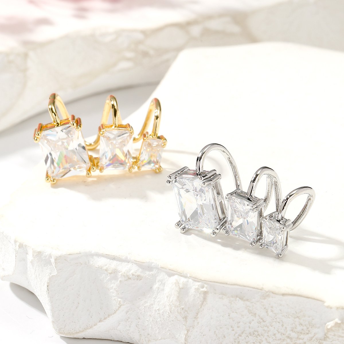 Fashions Ear Bone Cuff Earrings Jewelry Earrings Clip Men Women Ear Cuff Silver Plated Cubic Zirconia Brass Vintage Earrings