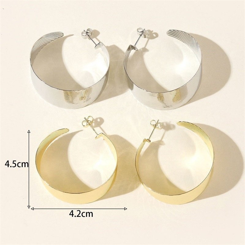 European and American retro British trend earrings Natural twill exaggerated C-shaped earrings Art retro earrings Women