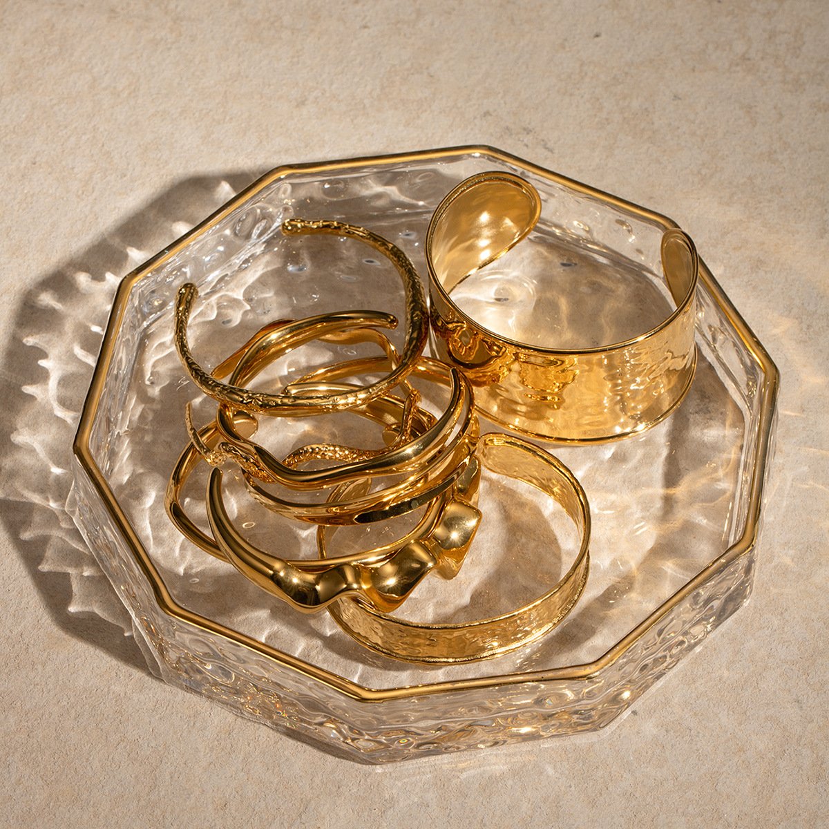 Trendy Fashion Fine Jewelry Set Cuff Bangle 18k Gold Plated Stainless Steel Waterproof Hammered Statement Bracelet Set For Women