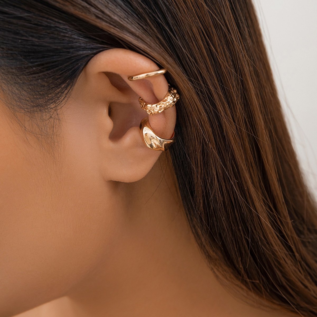 New Arrival Fashion Jewelry Design Smooth Bean Earrings Gold Pleated Water Drop Earrings Geometric Clip Hoop Gold Earrings Set