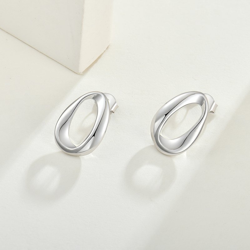 925 Sterling Silver Simple Slicing Glossy Personality earrings earring Stud Without Stone Light Luxury Girl