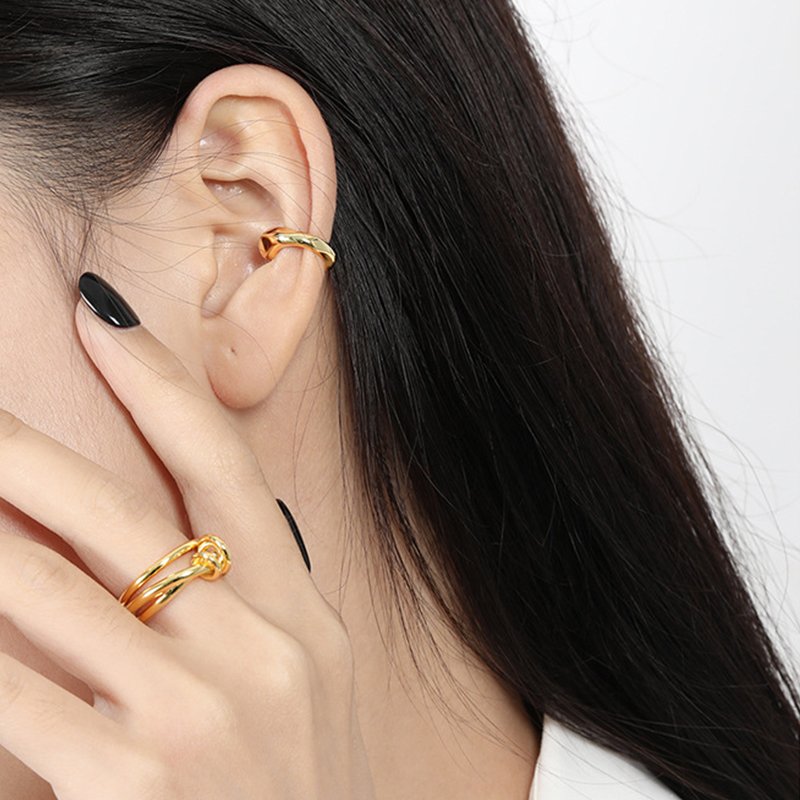 Wuqie Solid Silver Minimalist Fashion Jewelry Irregular Circle Ear Cuff Non Pierced Clip On Earrings