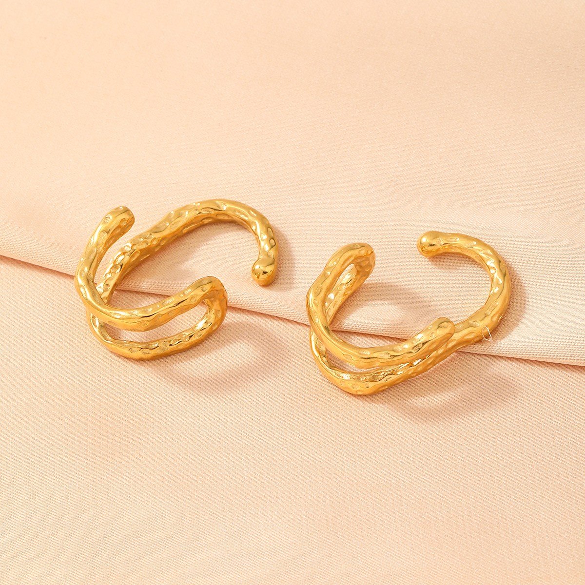 Custom Stainless Steel Hammered Artistic Cuff Earring Women Non Pierced Earring Hammered Irregular Clip On Earring