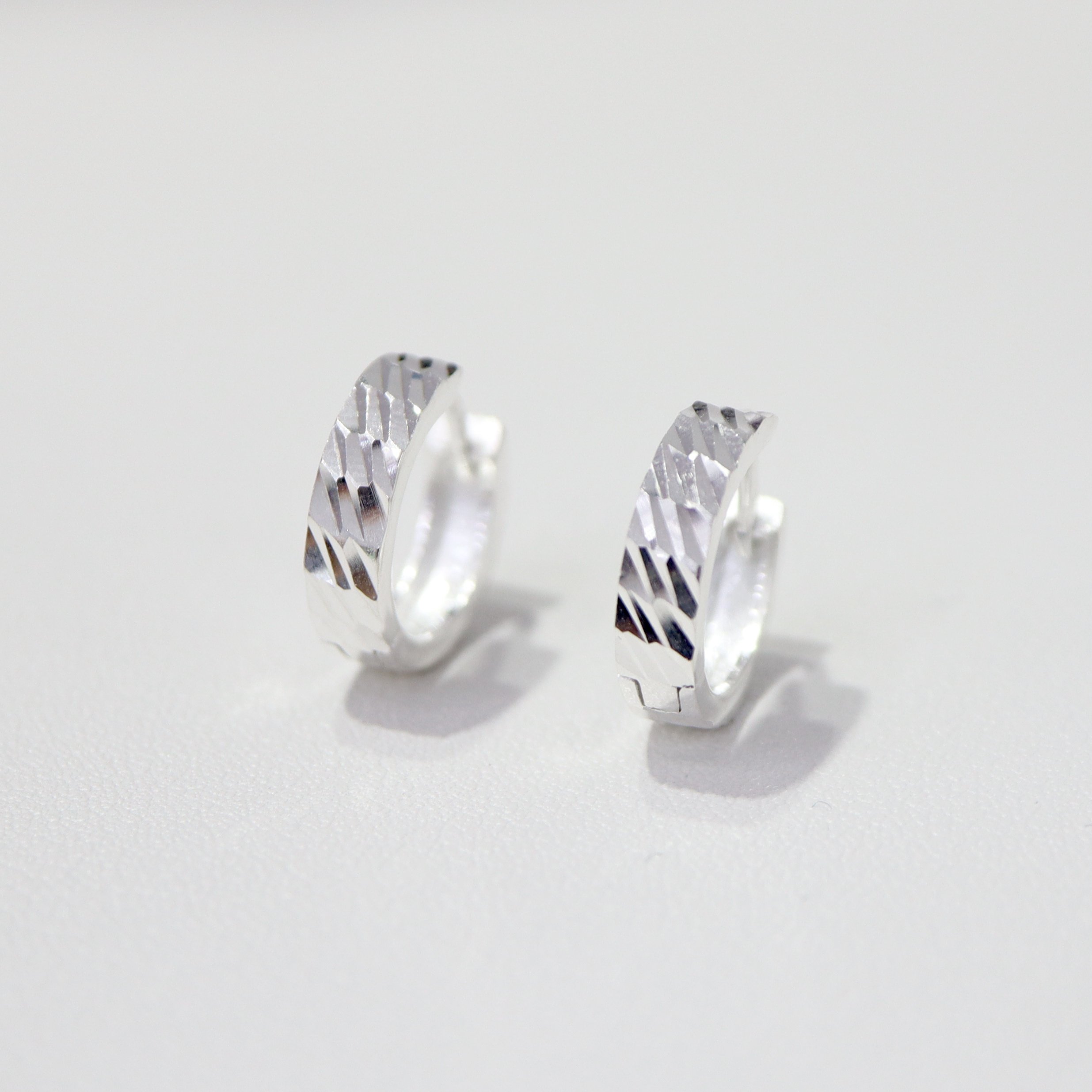 Custom Rhodium Plated Cuff Earrings Classic Carved Huggie Hoop Earrings 925 Sterling Silver Earrings Women