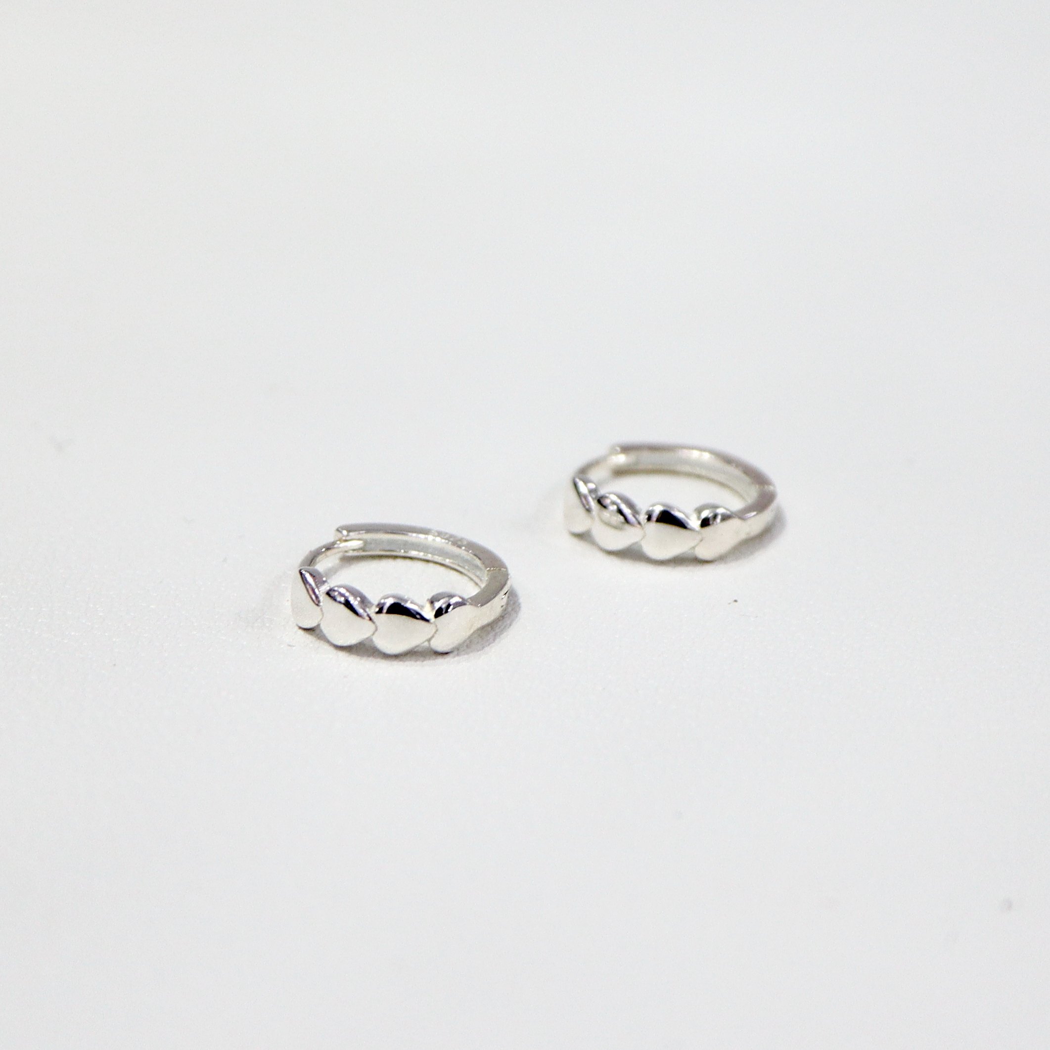 Custom Rhodium Plated Cuff Earrings Classic Romantic Love Heart Huggie Hoop Earrings 925 Sterling Silver Earrings Women