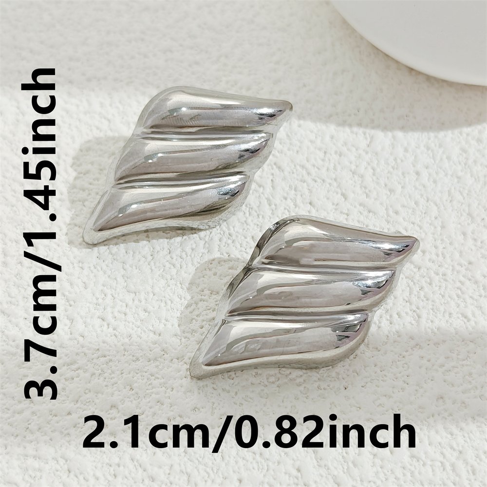 2pcs fashionable stainless steel jewelry earrings, non allergic, non fading, trendy and cool cow horn earrings